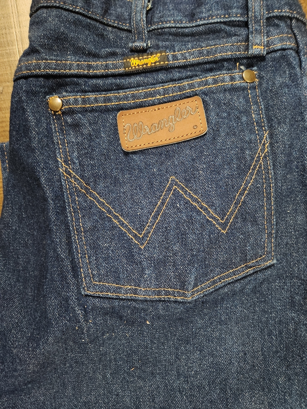 Wrangler Men's Bootcut Jeans in Dark Blue with Tan Stitching 38x27